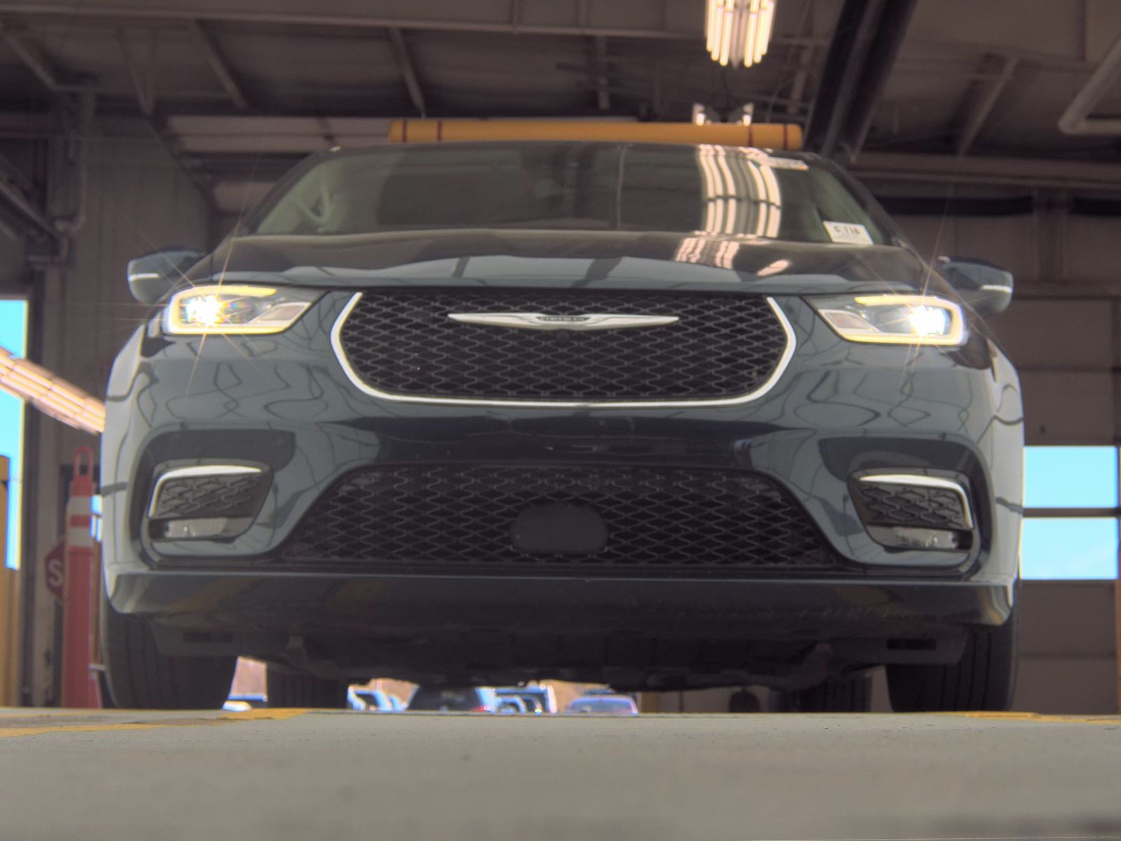 2023 Chrysler Pacifica Touring L FWD