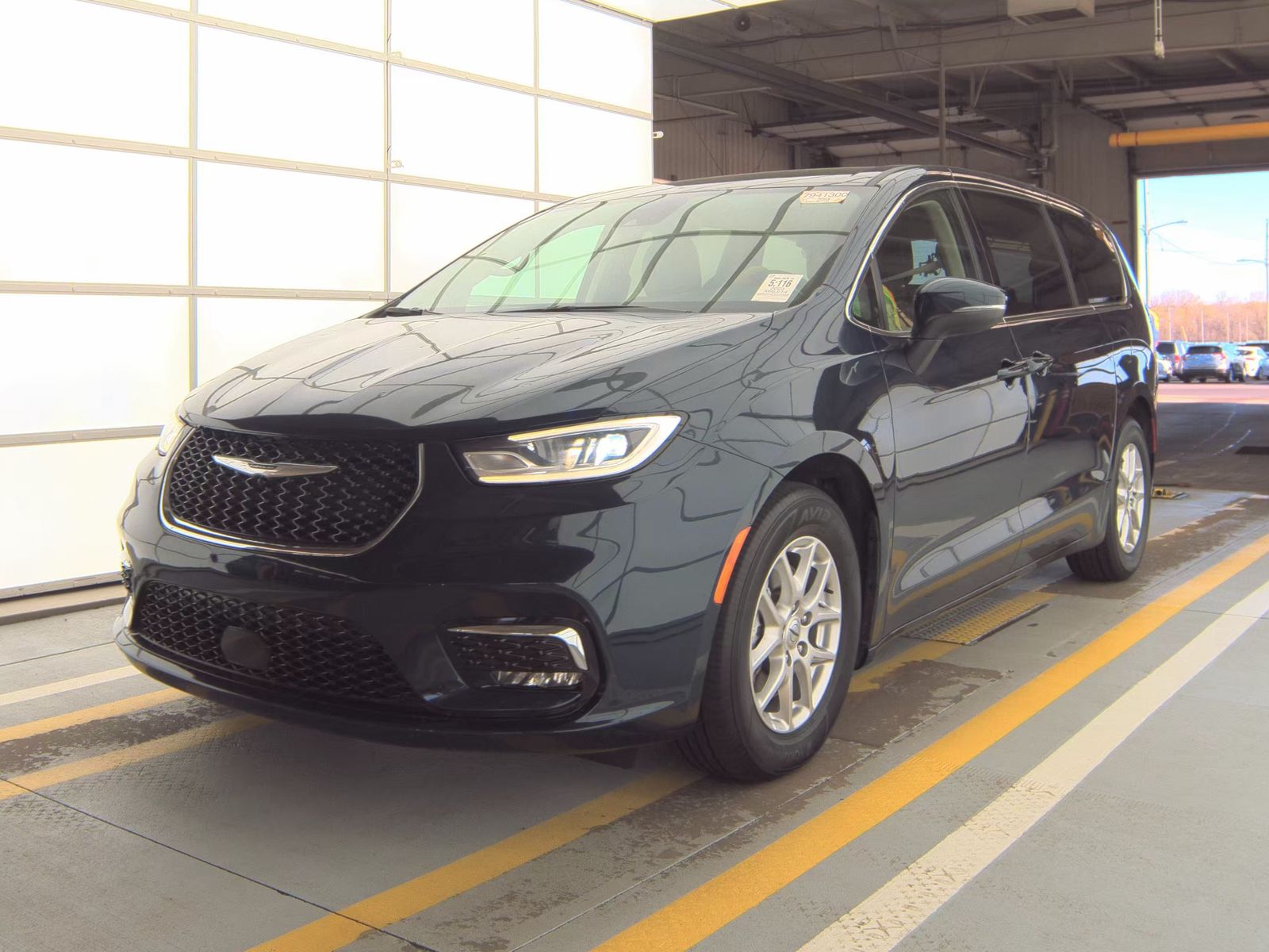 2023 Chrysler Pacifica Touring L FWD