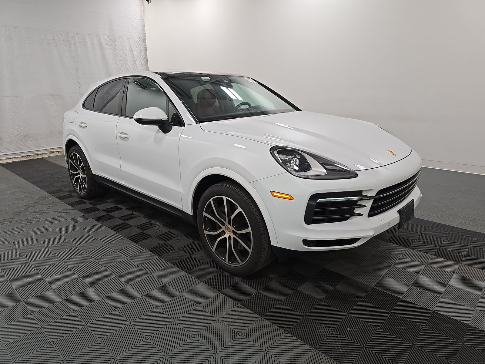 PORSCHE CAYENNE - 4