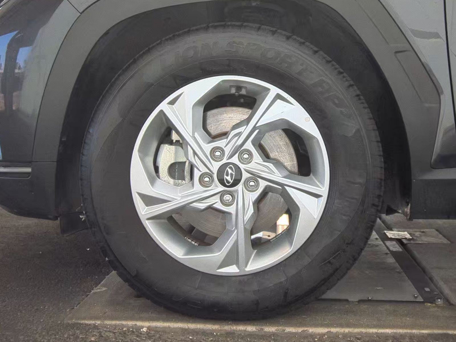 HYUNDAI TUCSON - 10