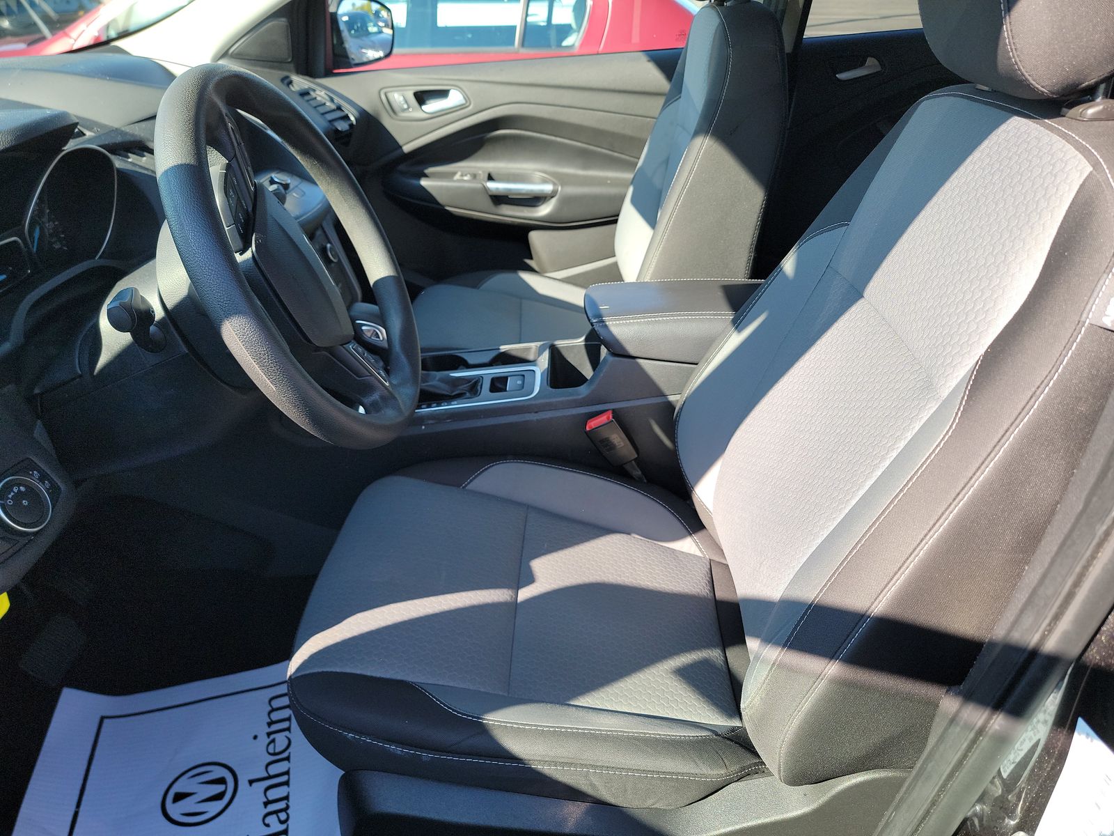 FORD ESCAPE - 8