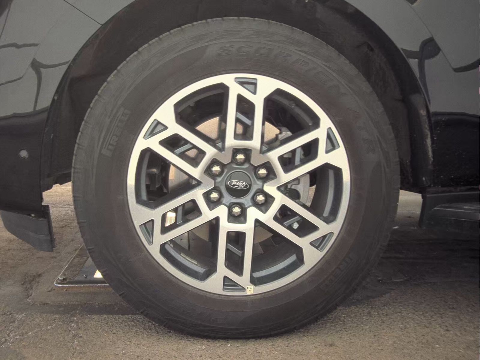 FORD EXPEDITION - 10