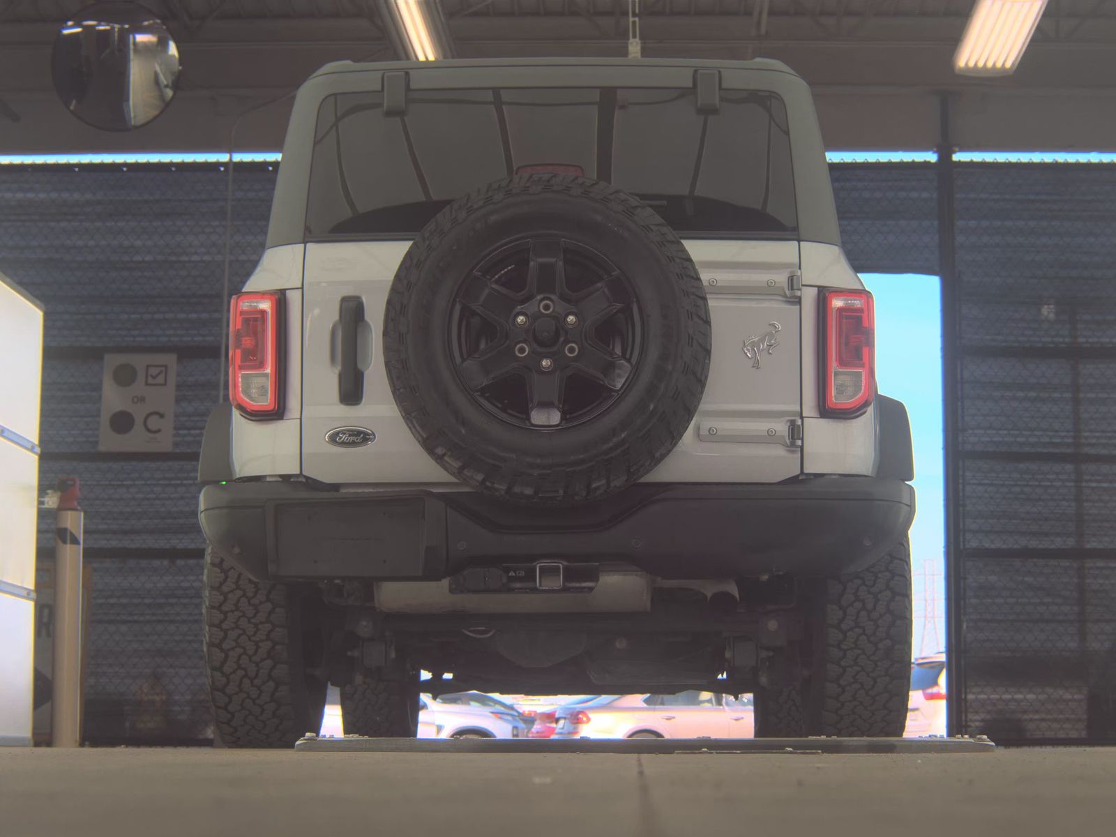 FORD BRONCO - 8
