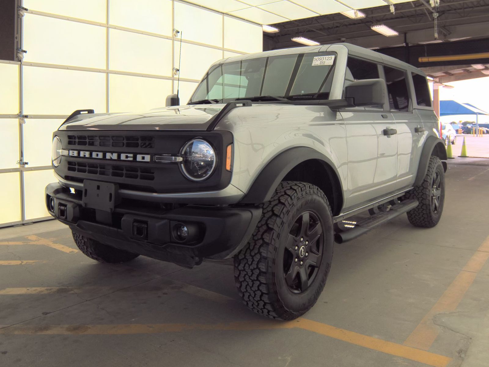 FORD BRONCO - 1