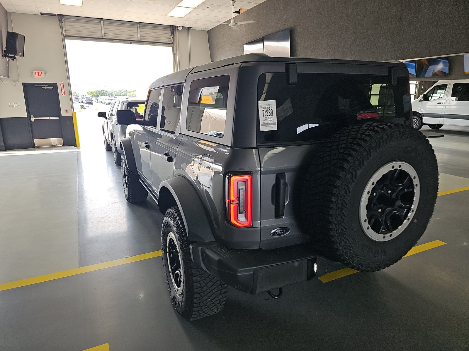 FORD BRONCO - 7