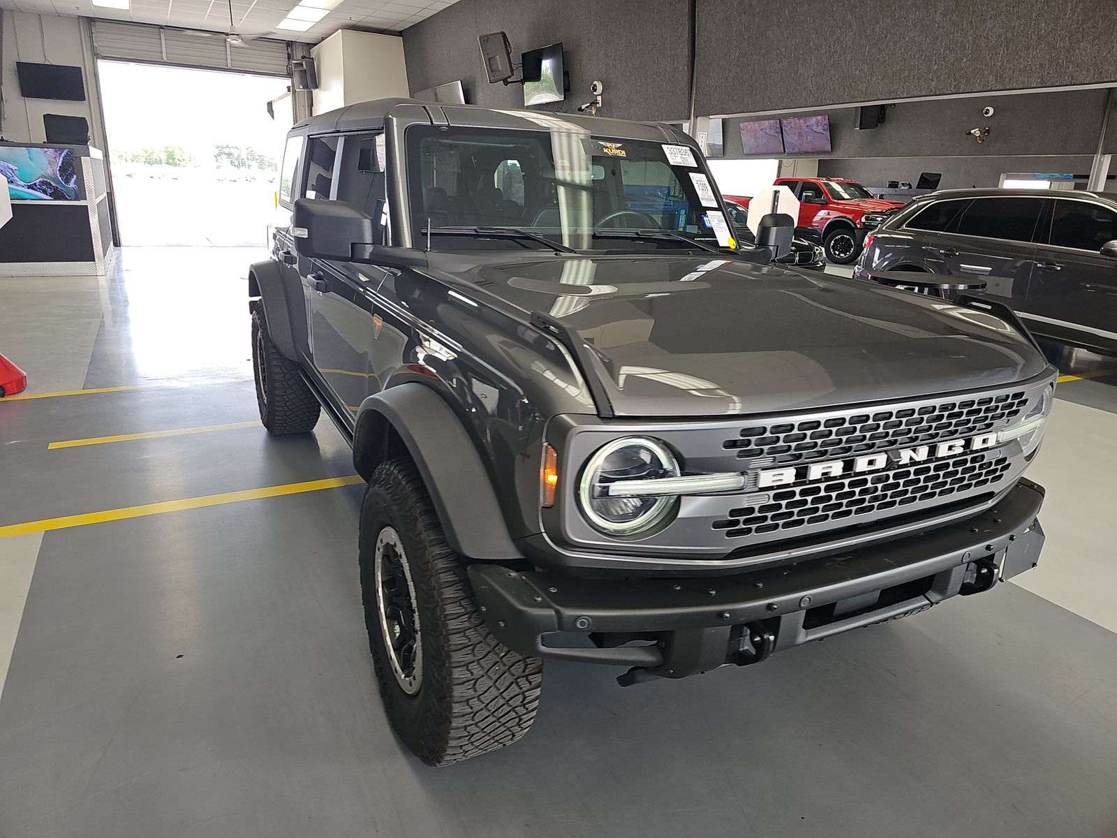FORD BRONCO - 4