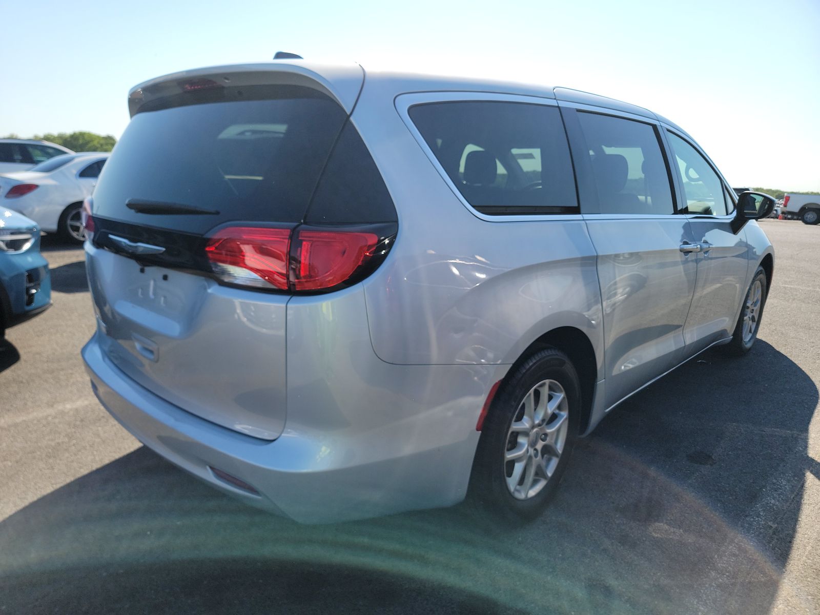 CHRYSLER VOYAGER - 5