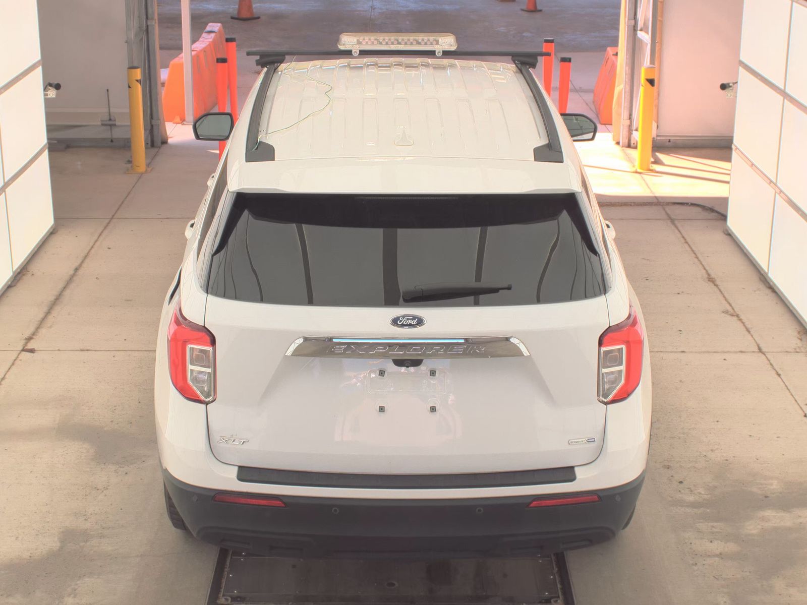 FORD EXPLORER - 7