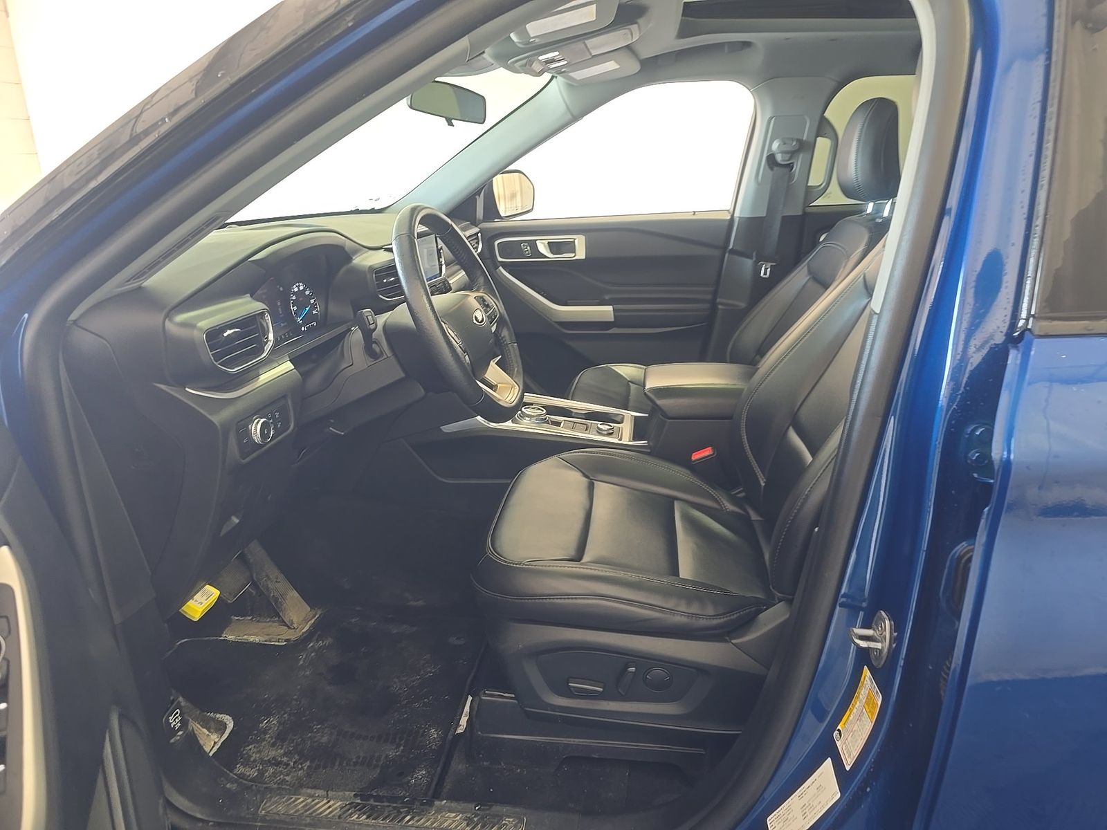 FORD EXPLORER - 8