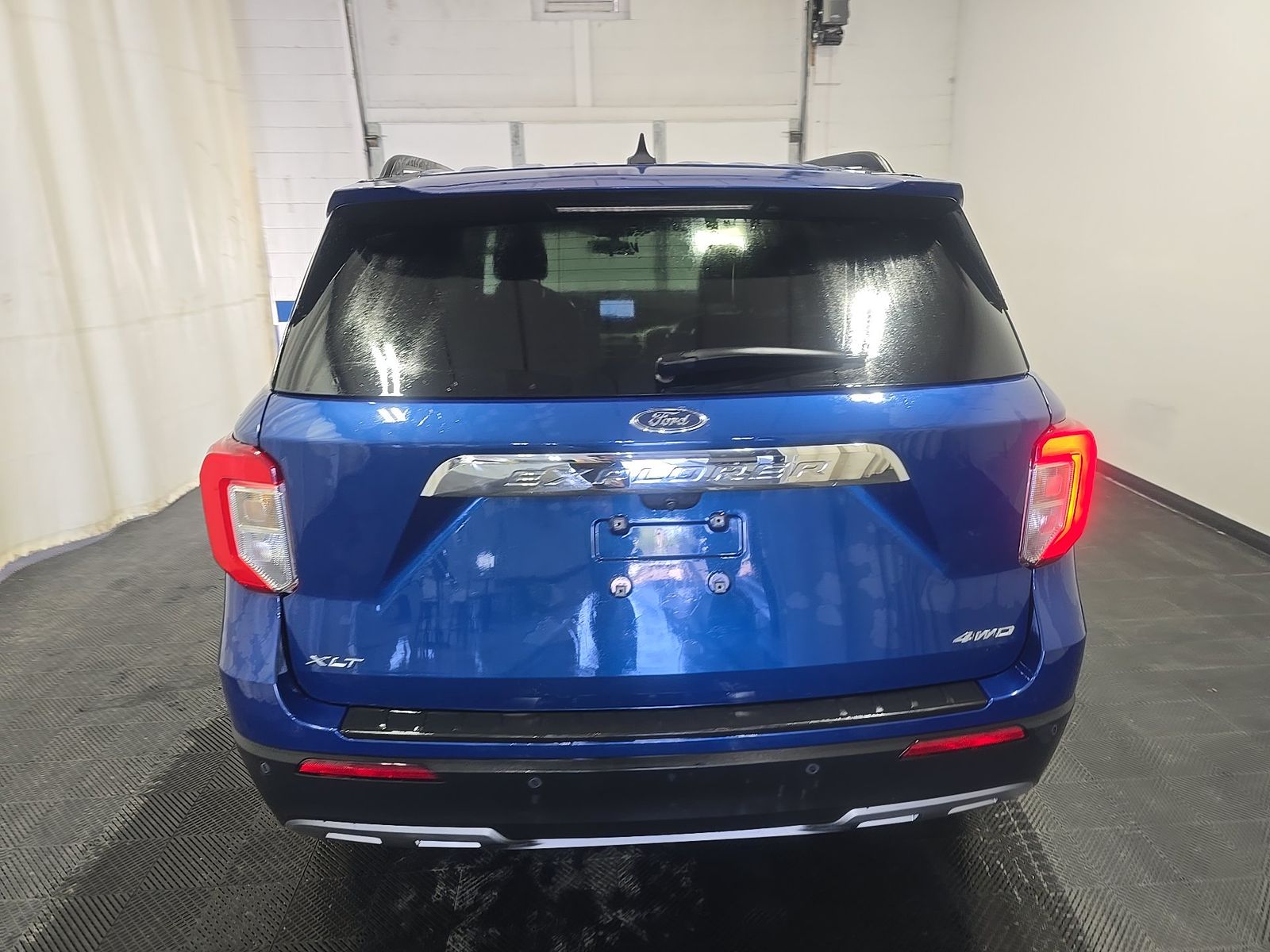 FORD EXPLORER - 6