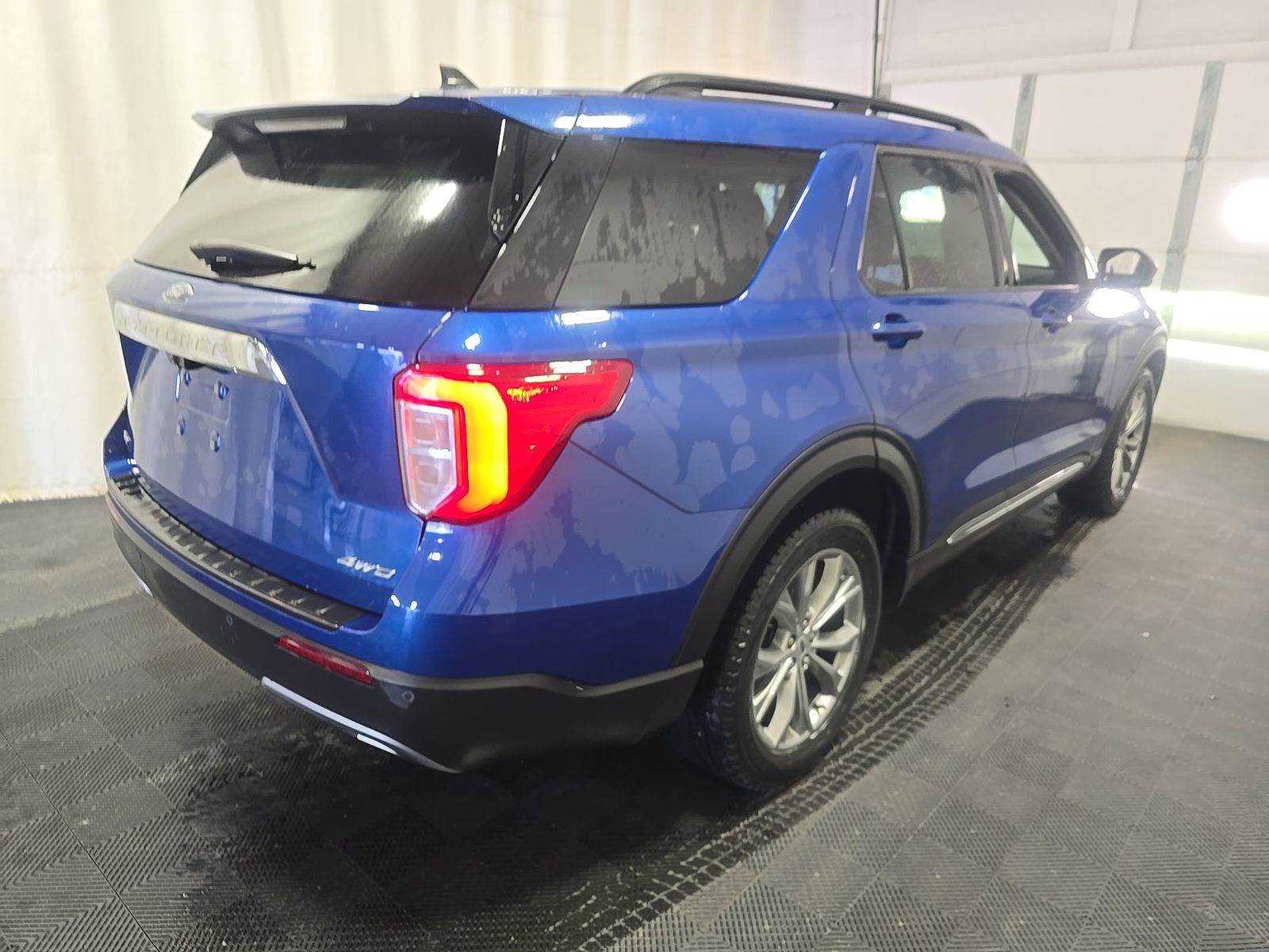 FORD EXPLORER - 5