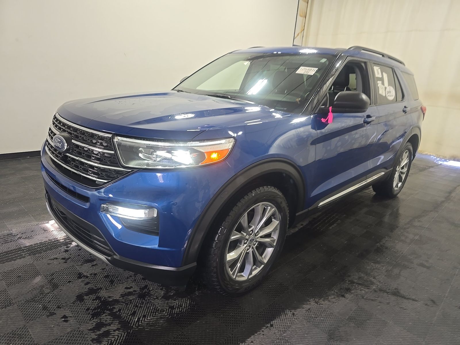 FORD EXPLORER - 1