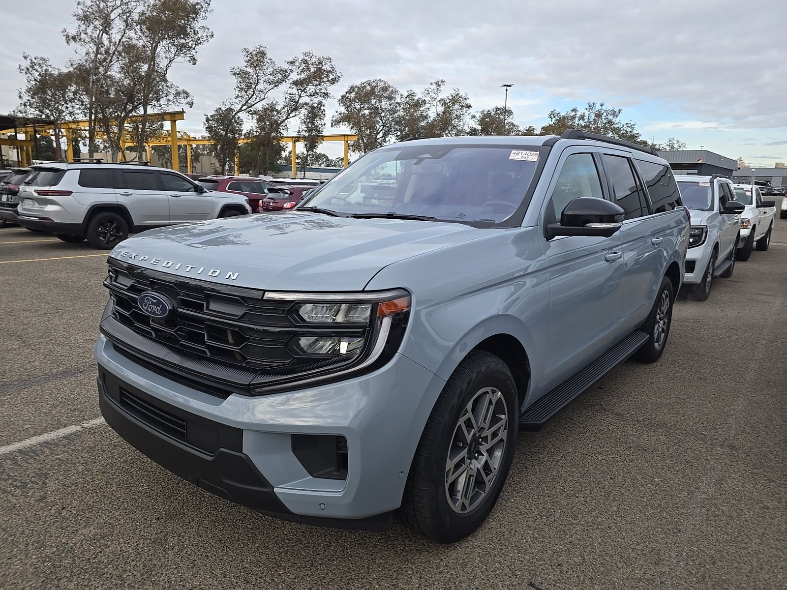 FORD EXPEDITION MAX - 1