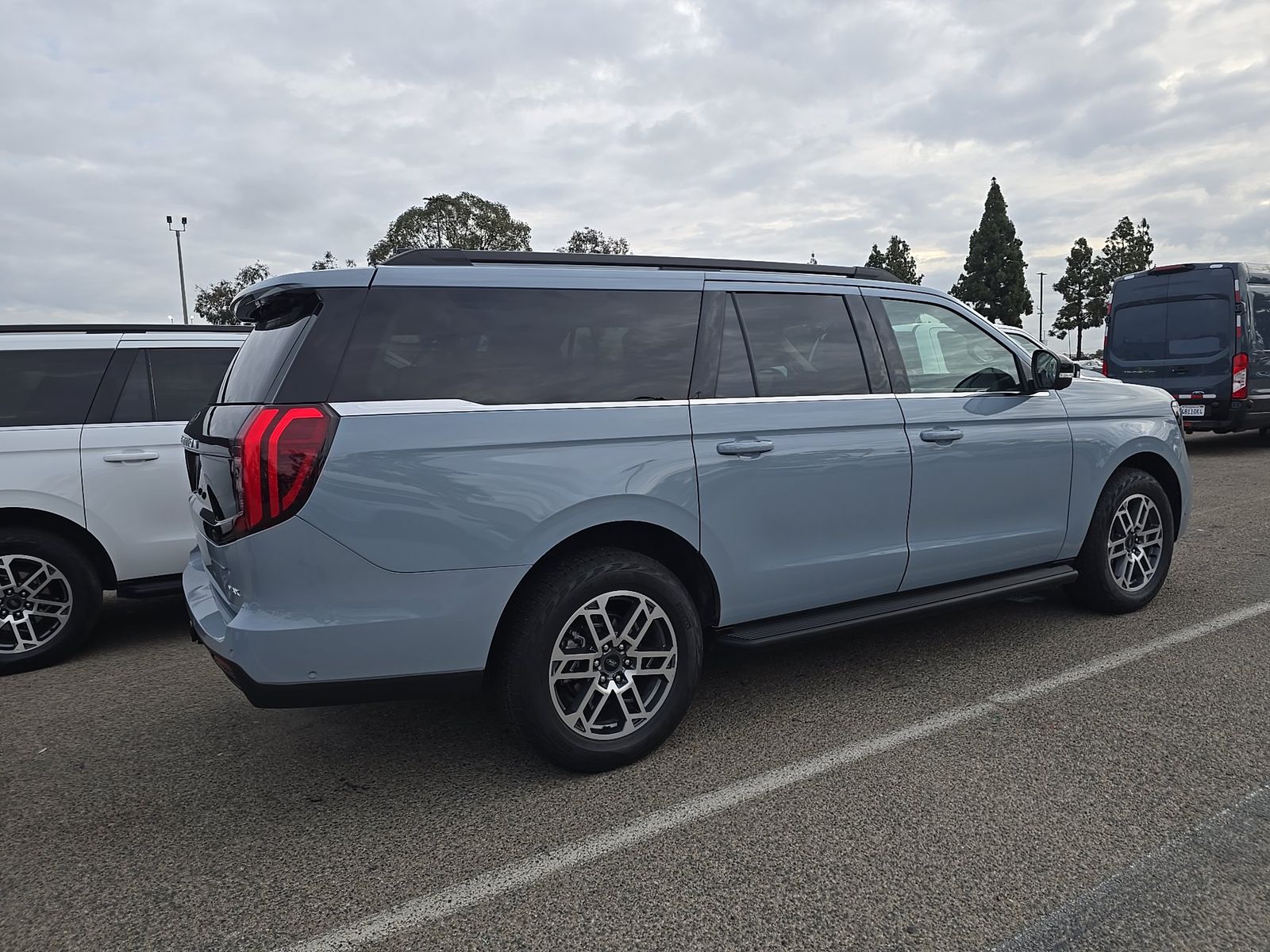 FORD EXPEDITION MAX - 5