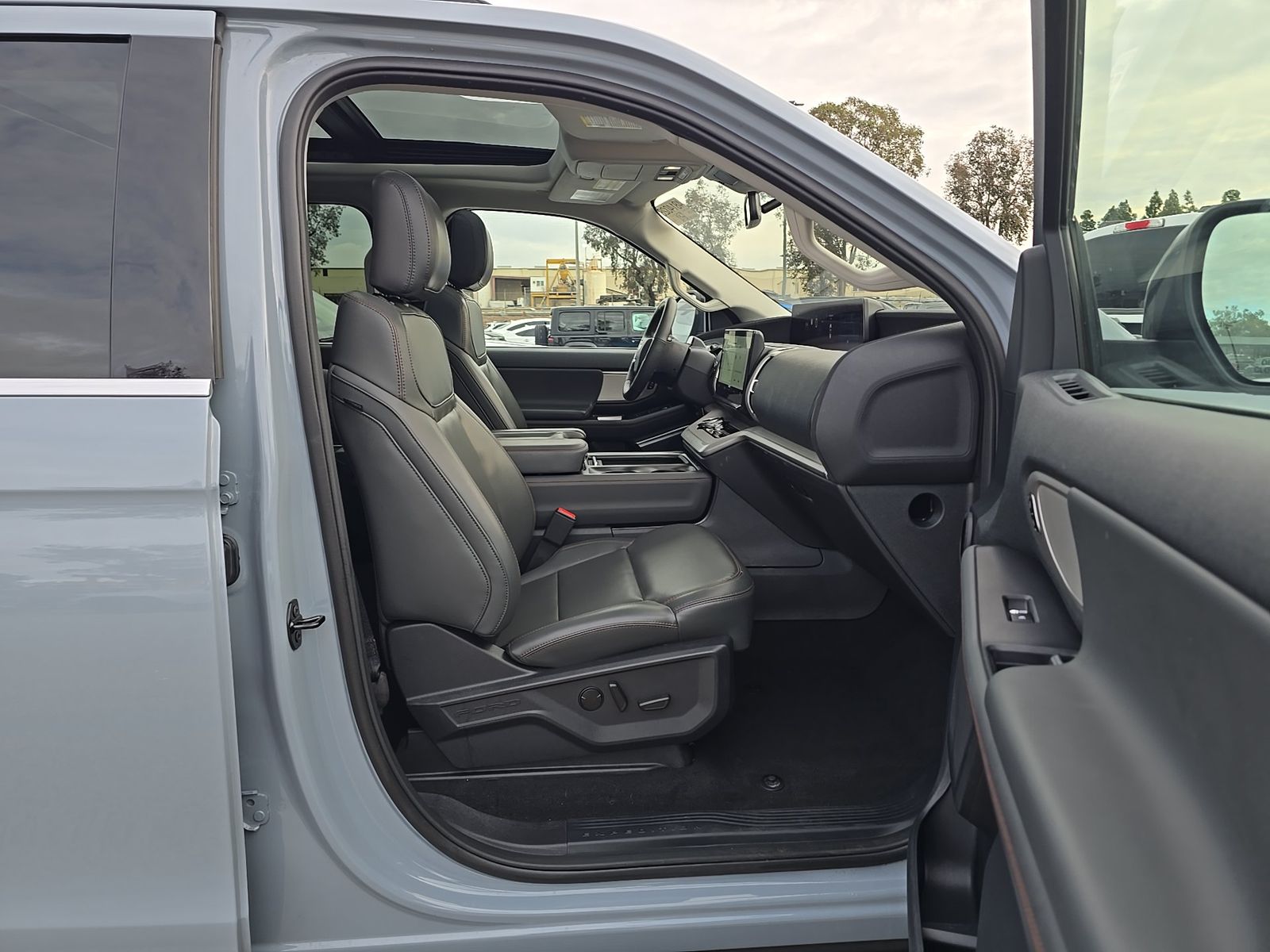 FORD EXPEDITION MAX - 9