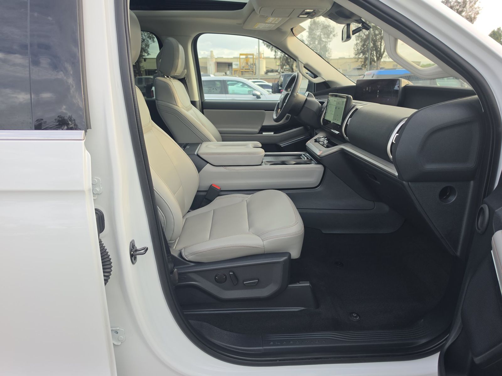 FORD EXPEDITION MAX - 9