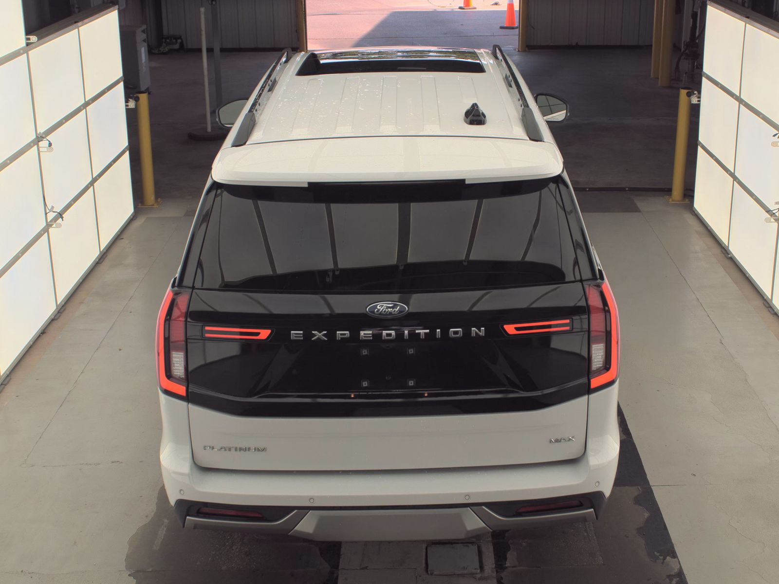 FORD EXPEDITION MAX - 7