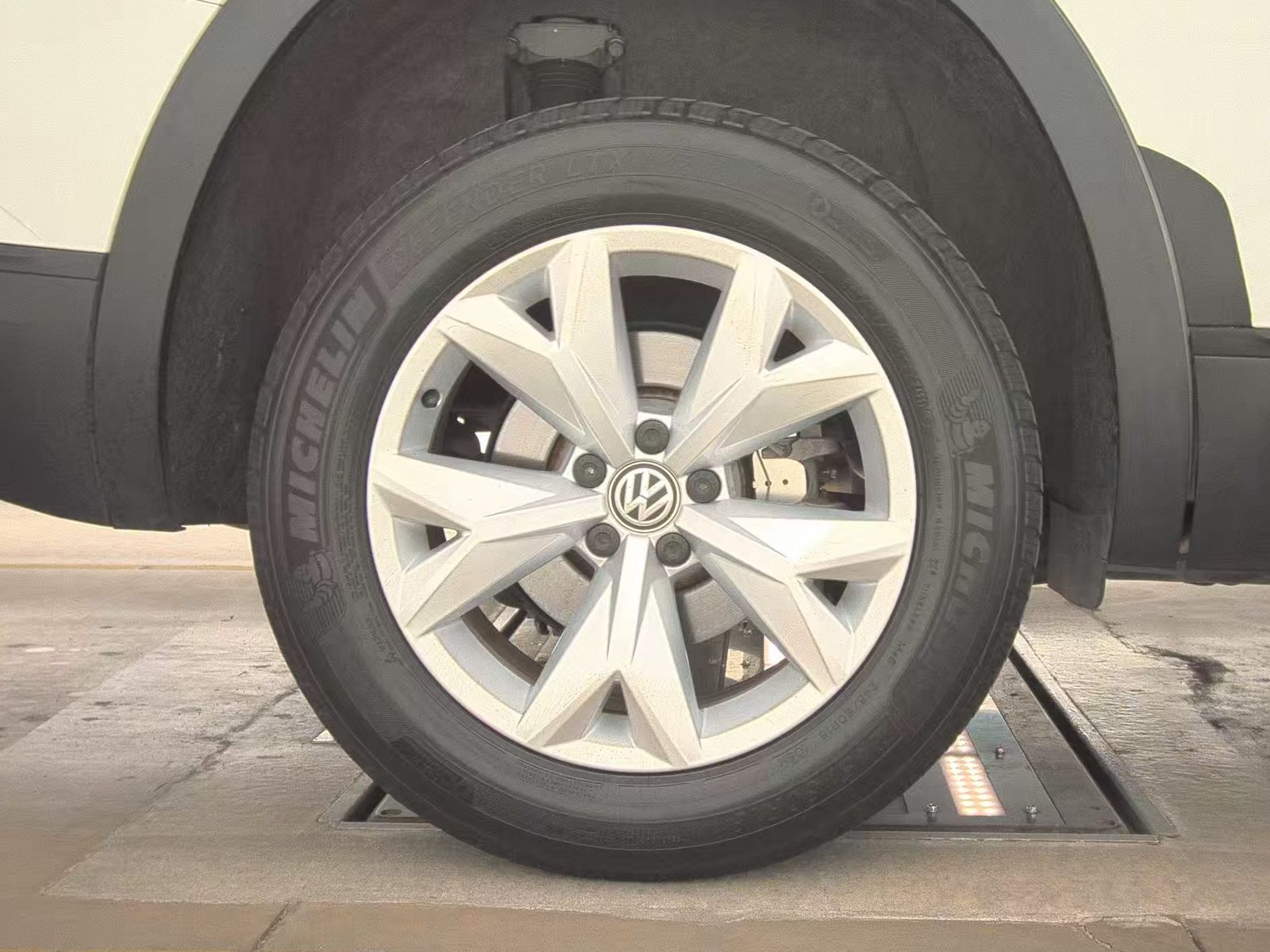 2019 Volkswagen Atlas 3.6L SE FWD
