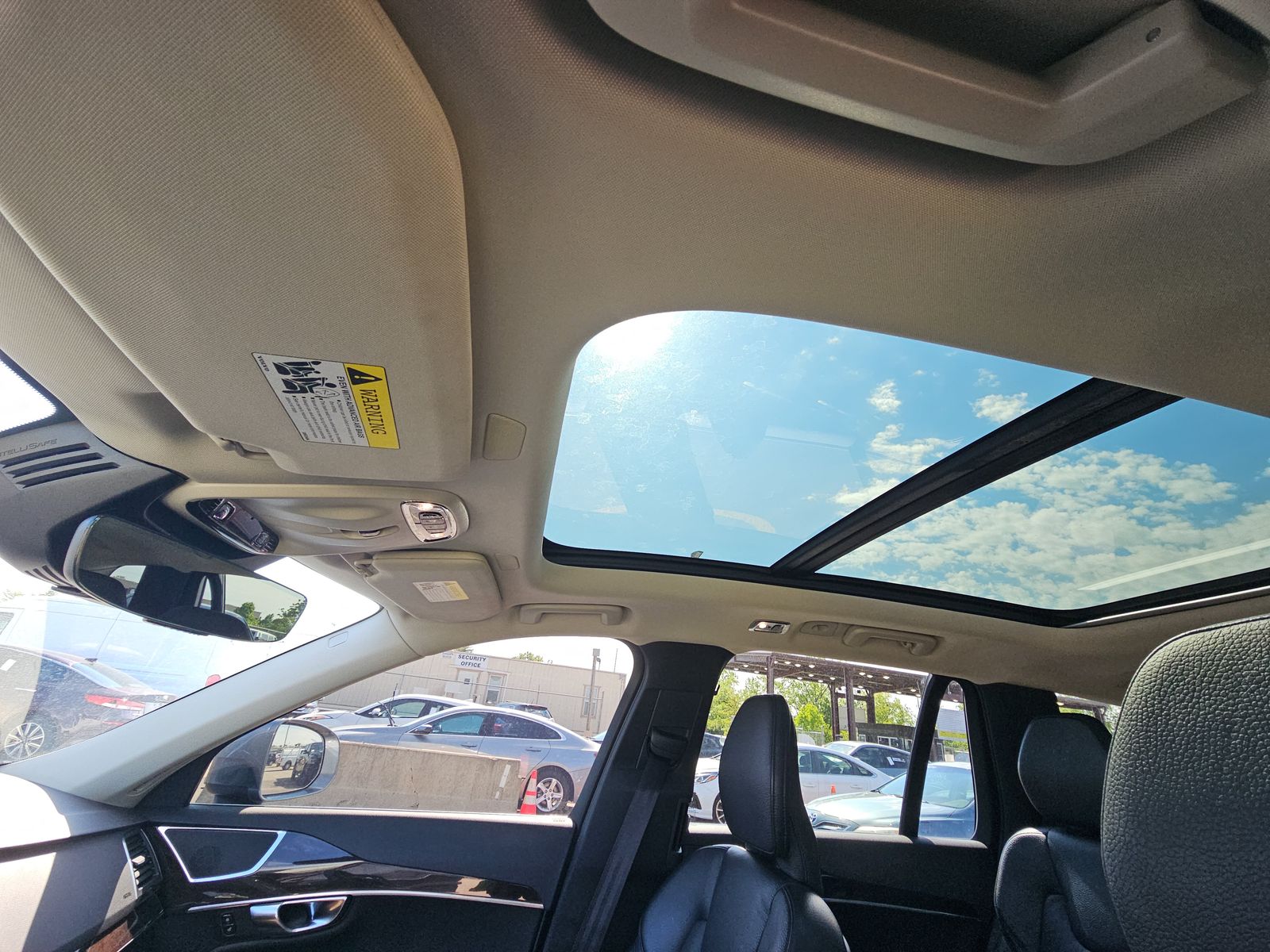 2019 Volvo XC90 T6 Momentum AWD