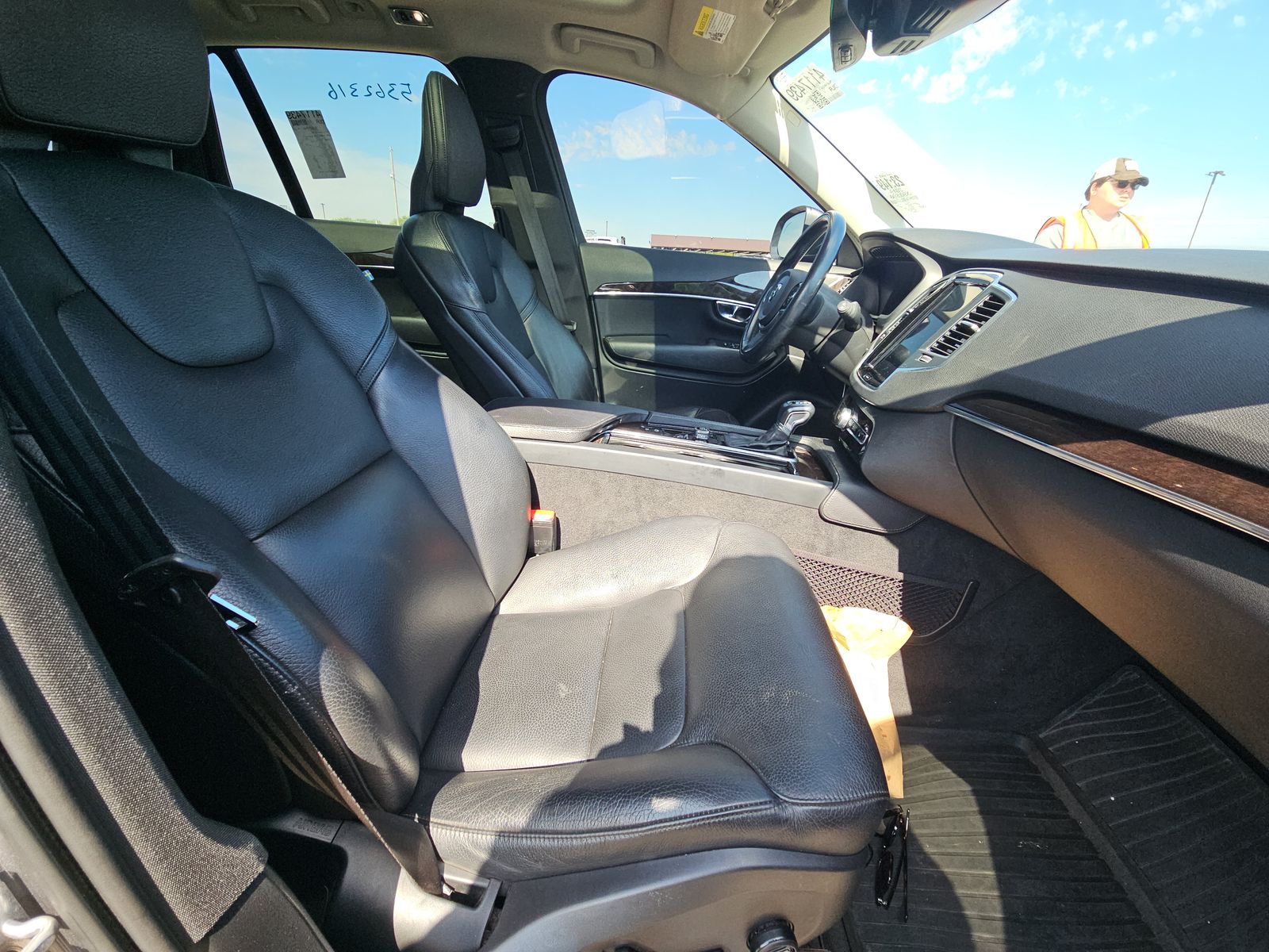 2019 Volvo XC90 T6 Momentum AWD