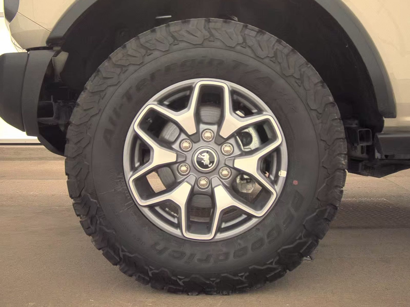 FORD BRONCO - 10