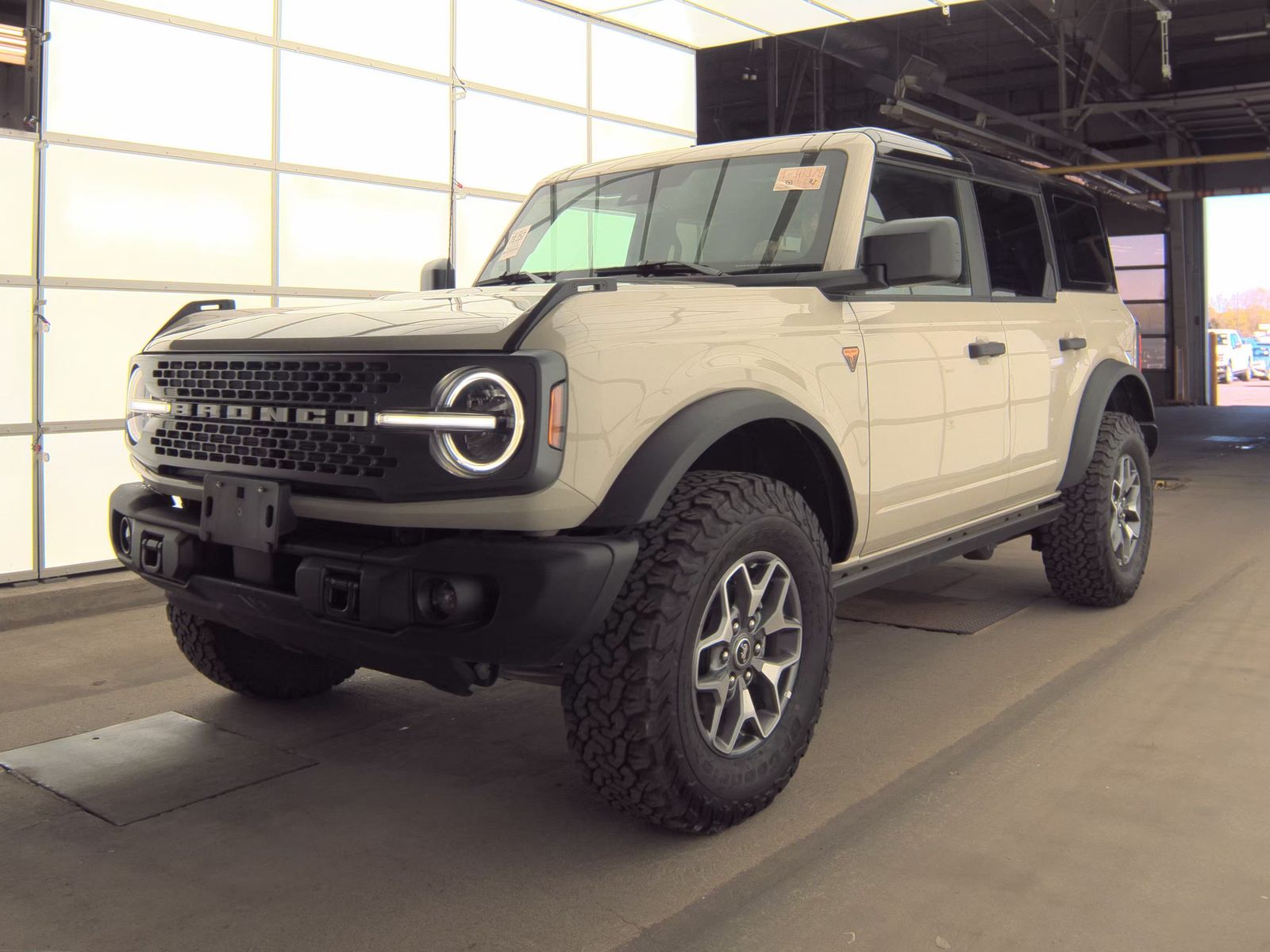 FORD BRONCO - 1
