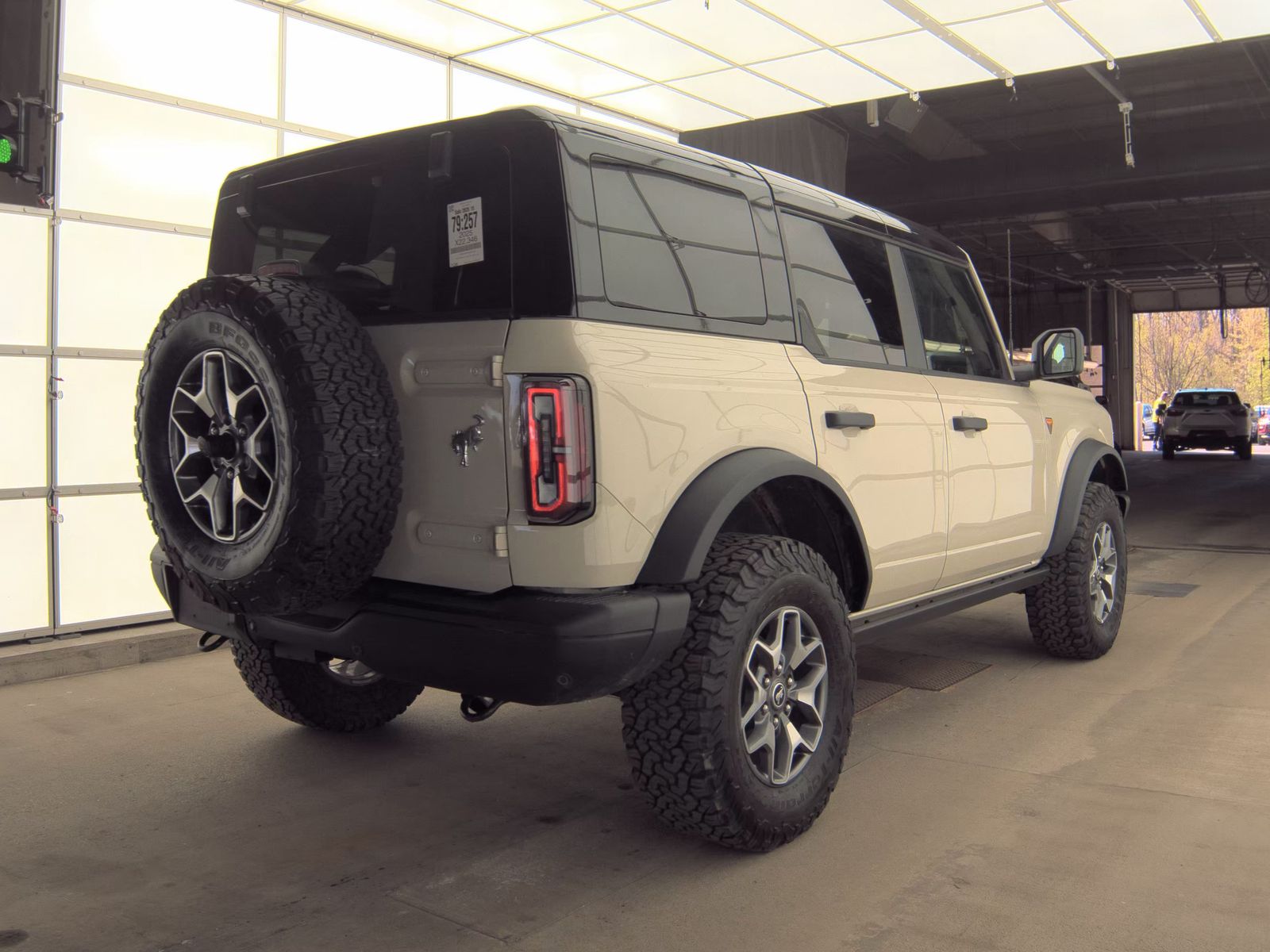 FORD BRONCO - 6