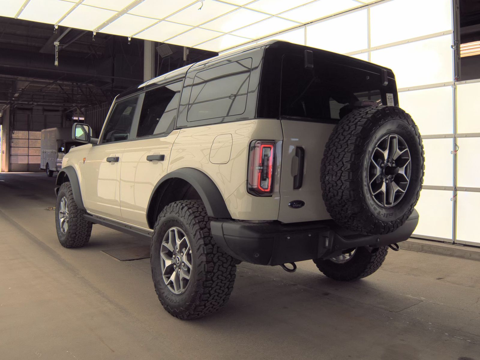 FORD BRONCO - 9