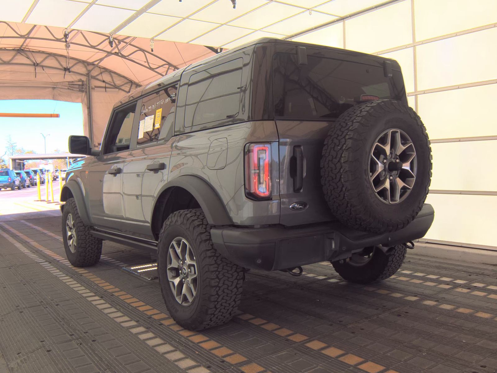FORD BRONCO - 9