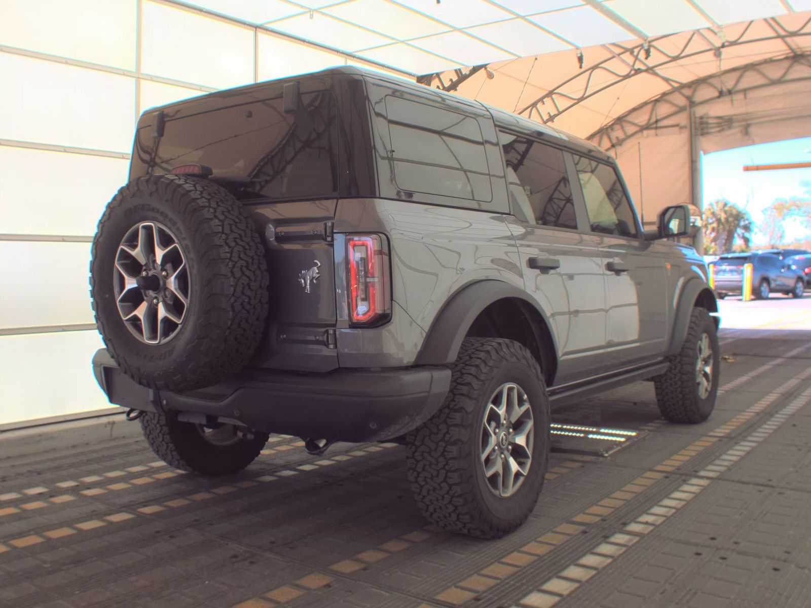 FORD BRONCO - 6