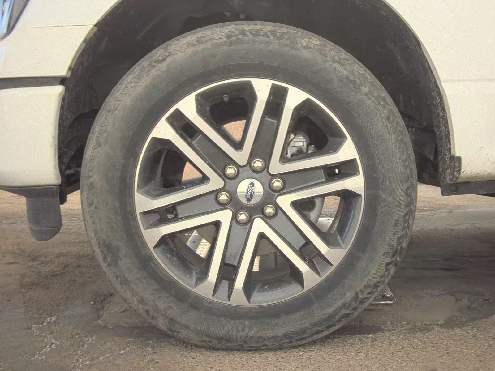FORD F-150 - 10