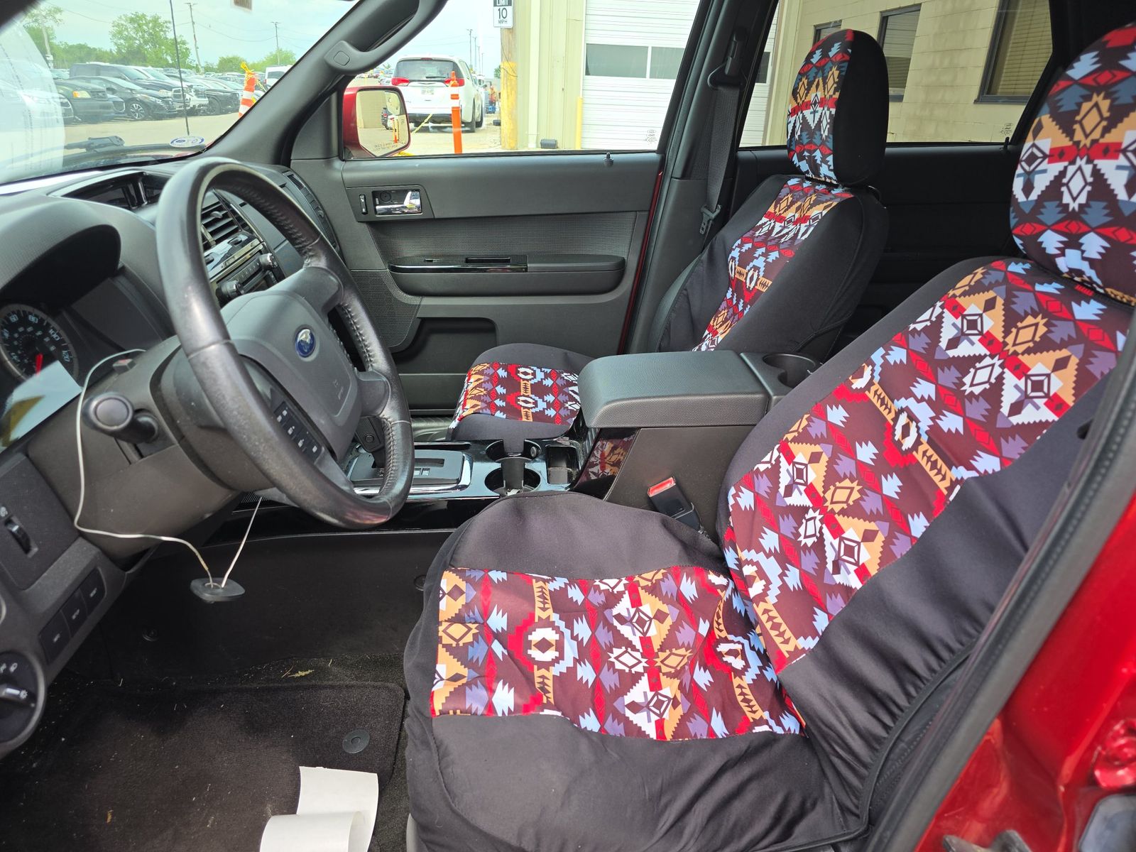 FORD ESCAPE - 8