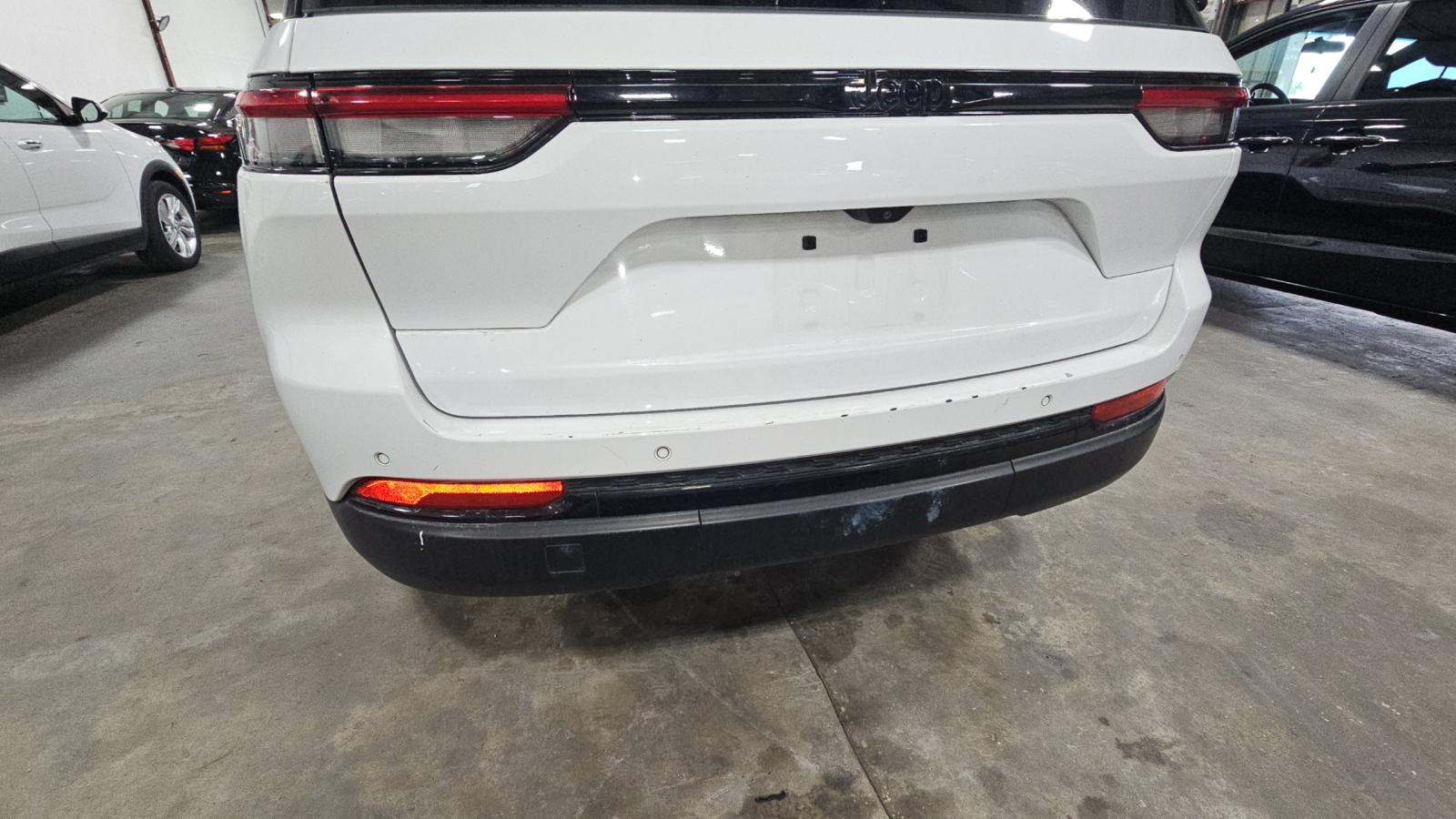 2024 Jeep Grand Cherokee Altitude RWD