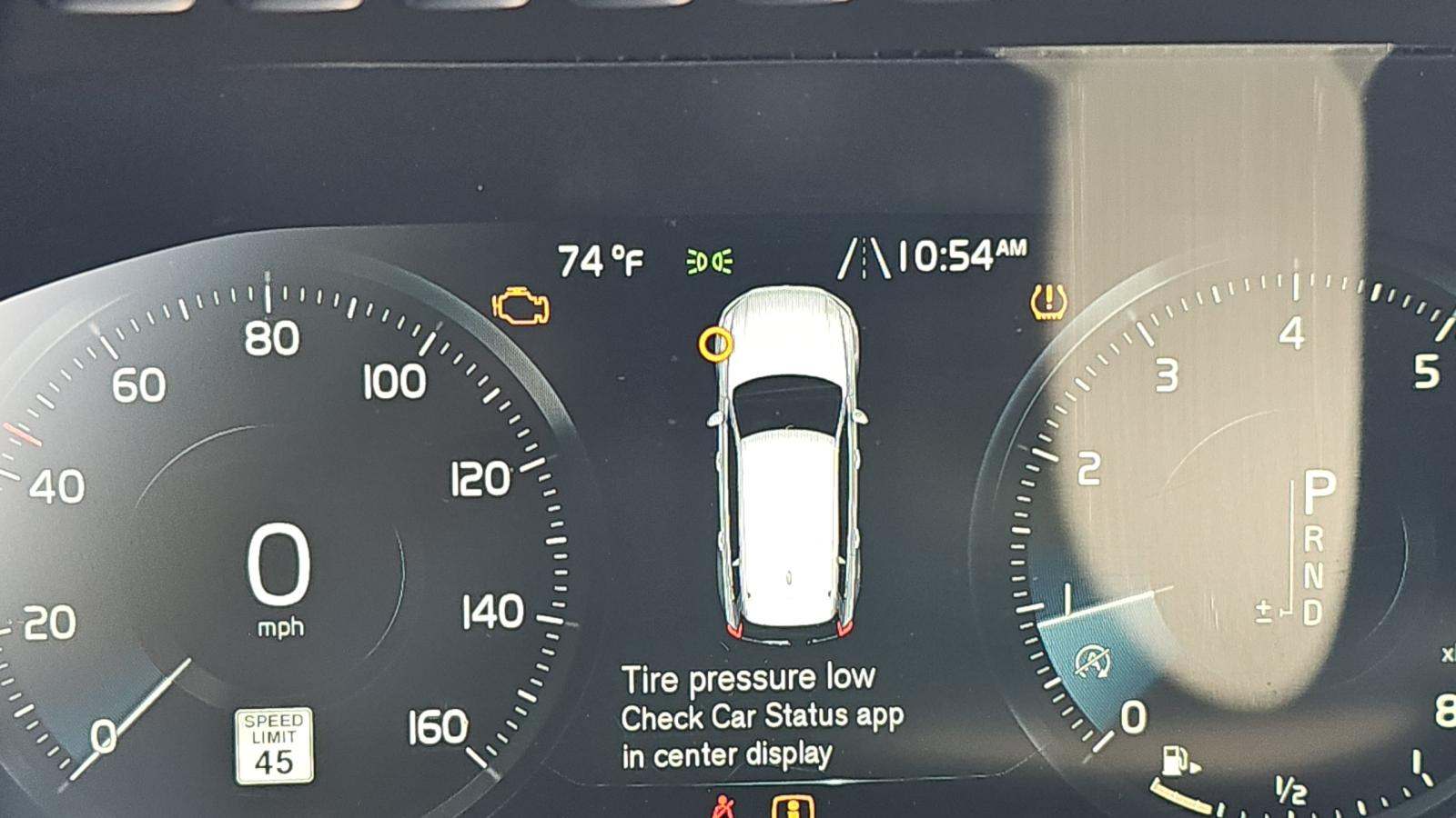 2019 Volvo XC90 T6 Momentum AWD