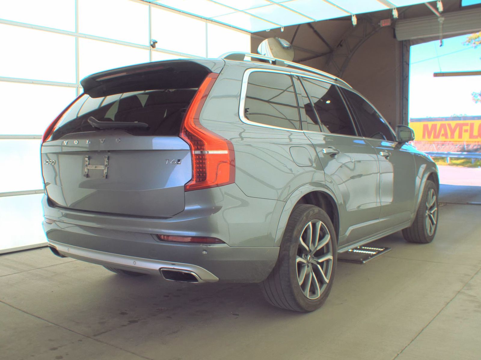 2019 Volvo XC90 T6 Momentum AWD