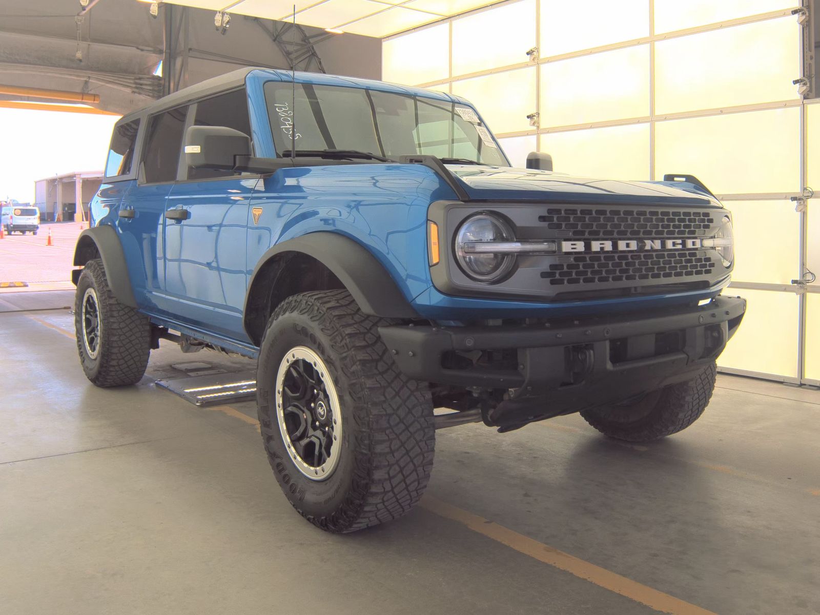 FORD BRONCO - 5
