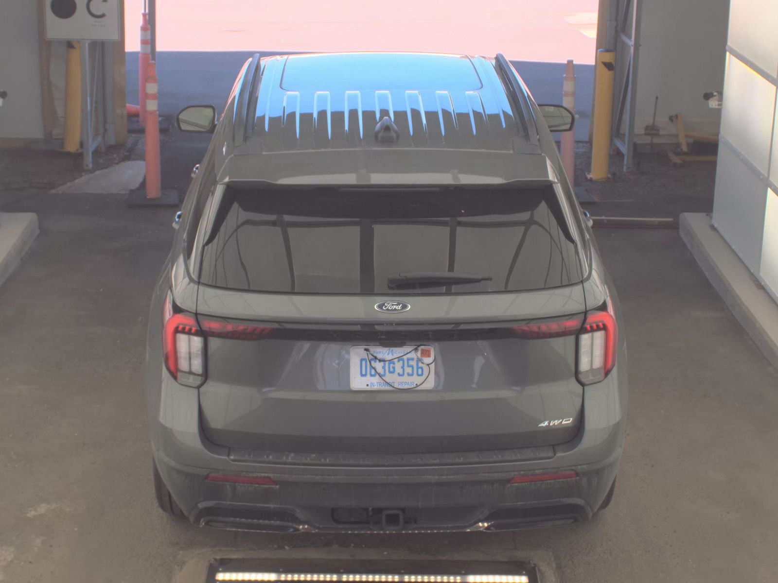 FORD EXPLORER - 7
