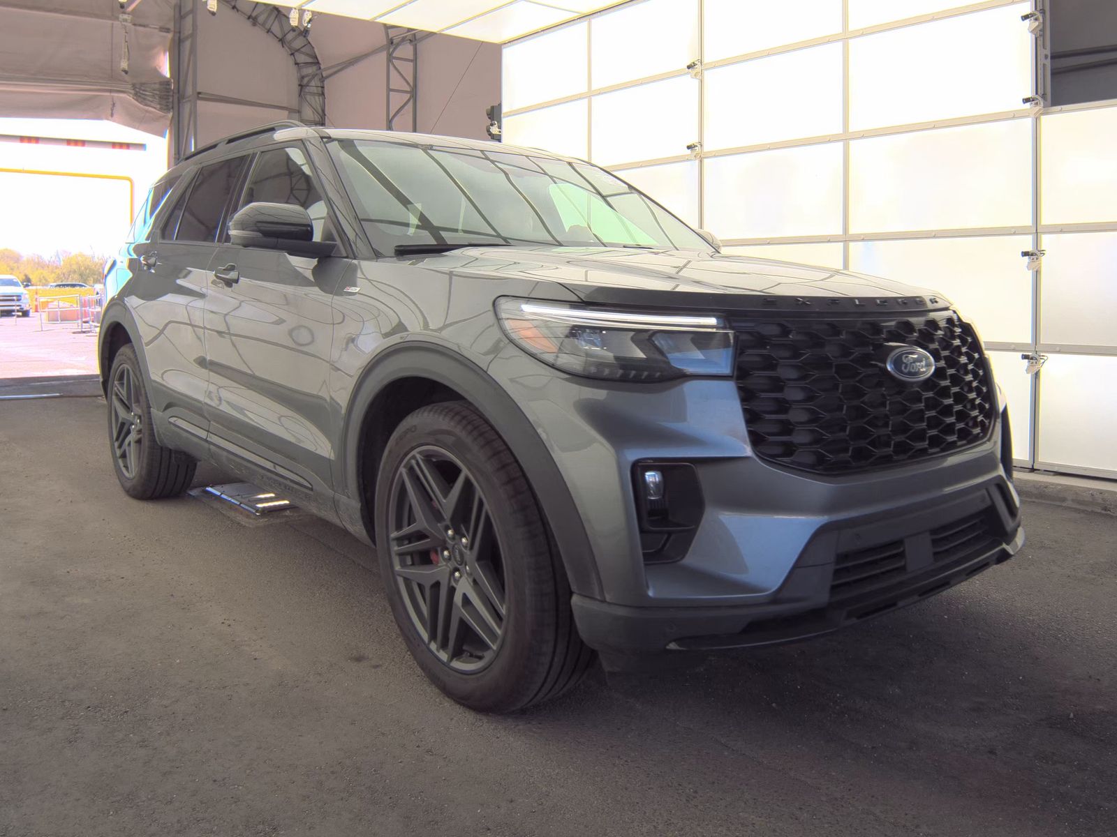 FORD EXPLORER - 5