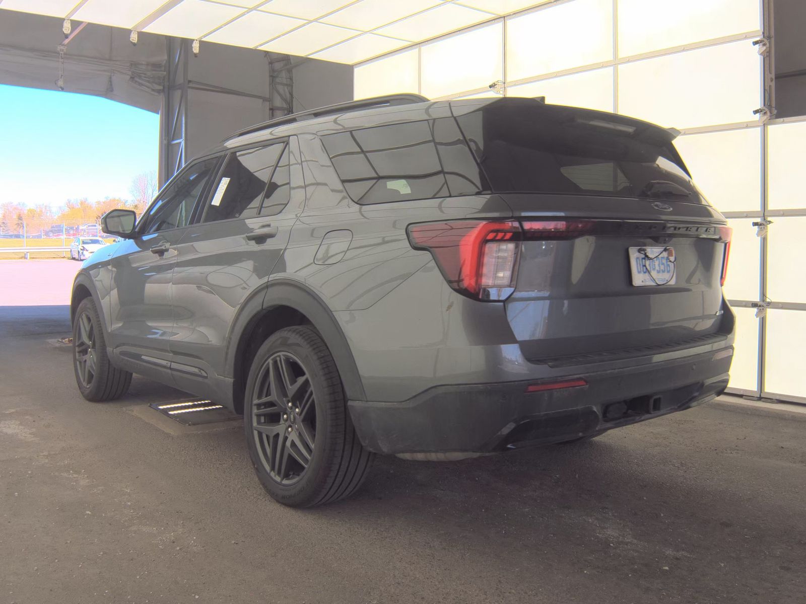 FORD EXPLORER - 9
