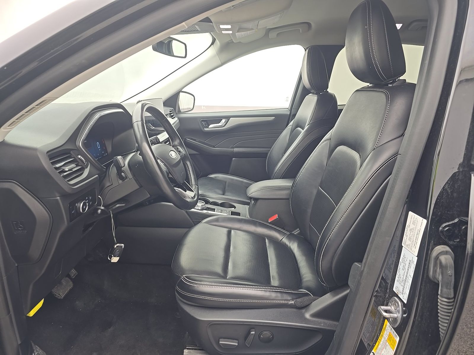FORD ESCAPE - 8