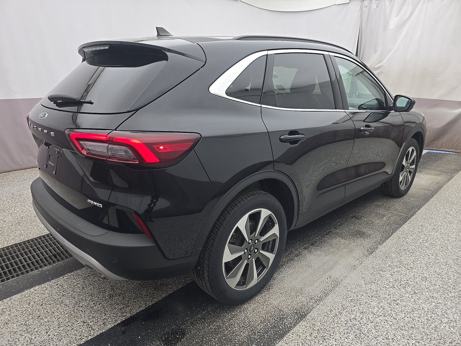 FORD ESCAPE - 5