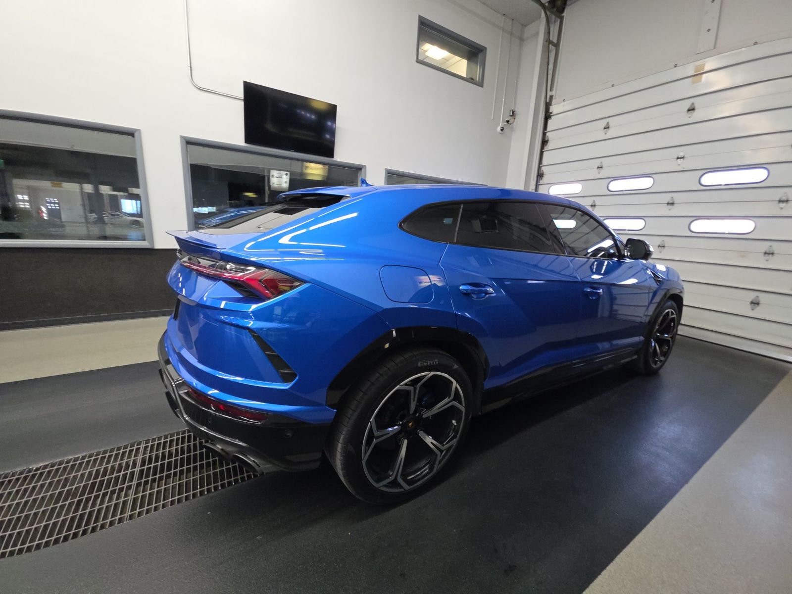 2019 Lamborghini Urus Base AWD