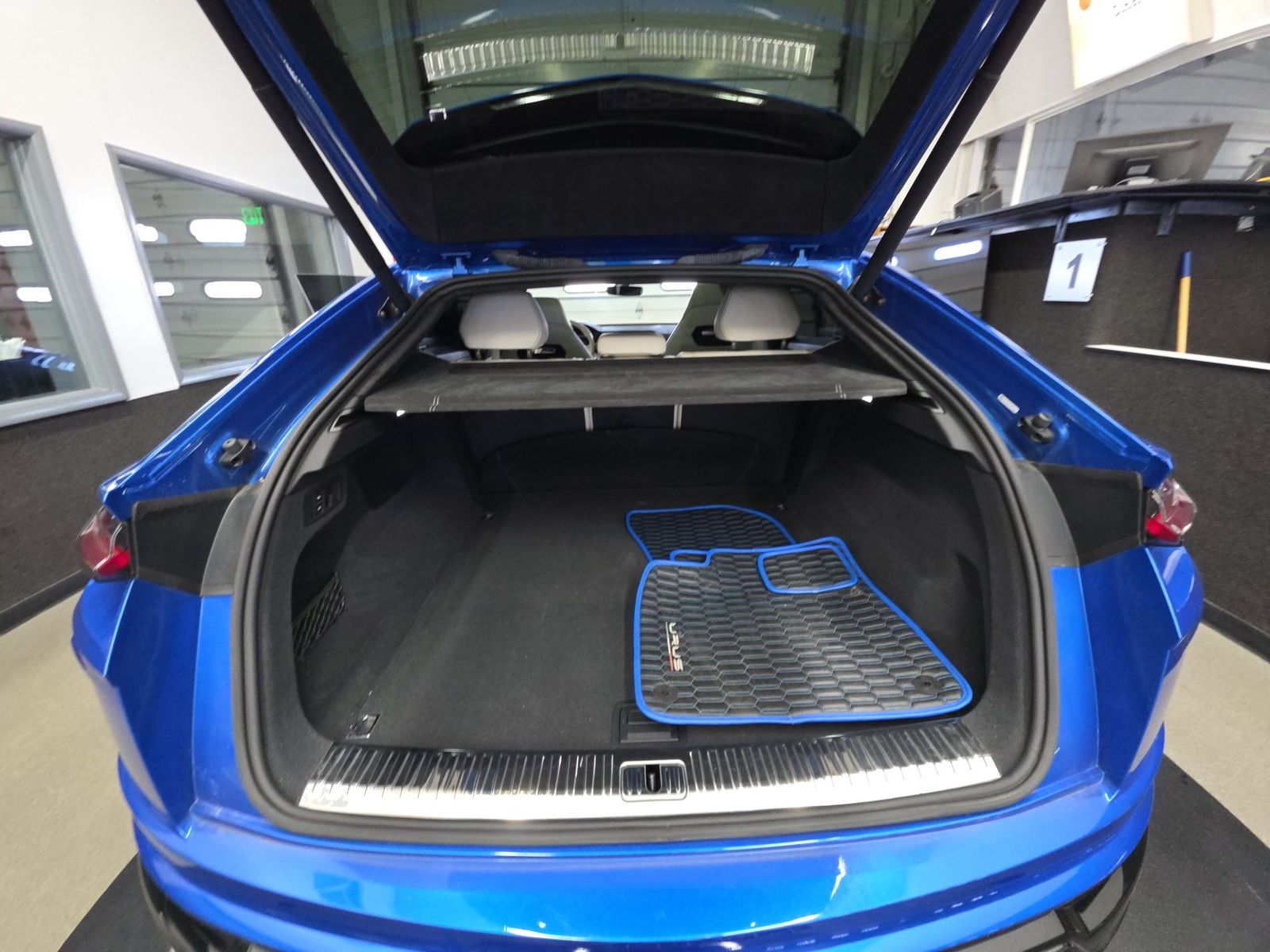 2019 Lamborghini Urus Base AWD