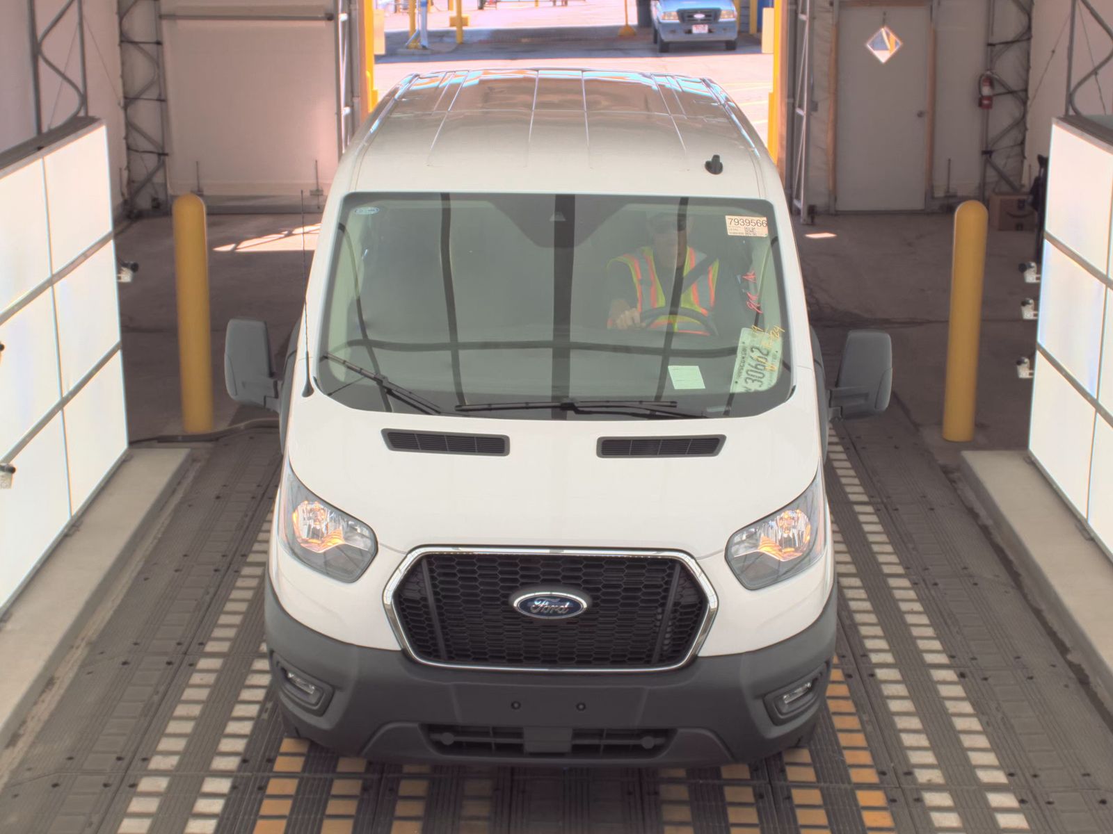 FORD TRANSIT 250 - 3