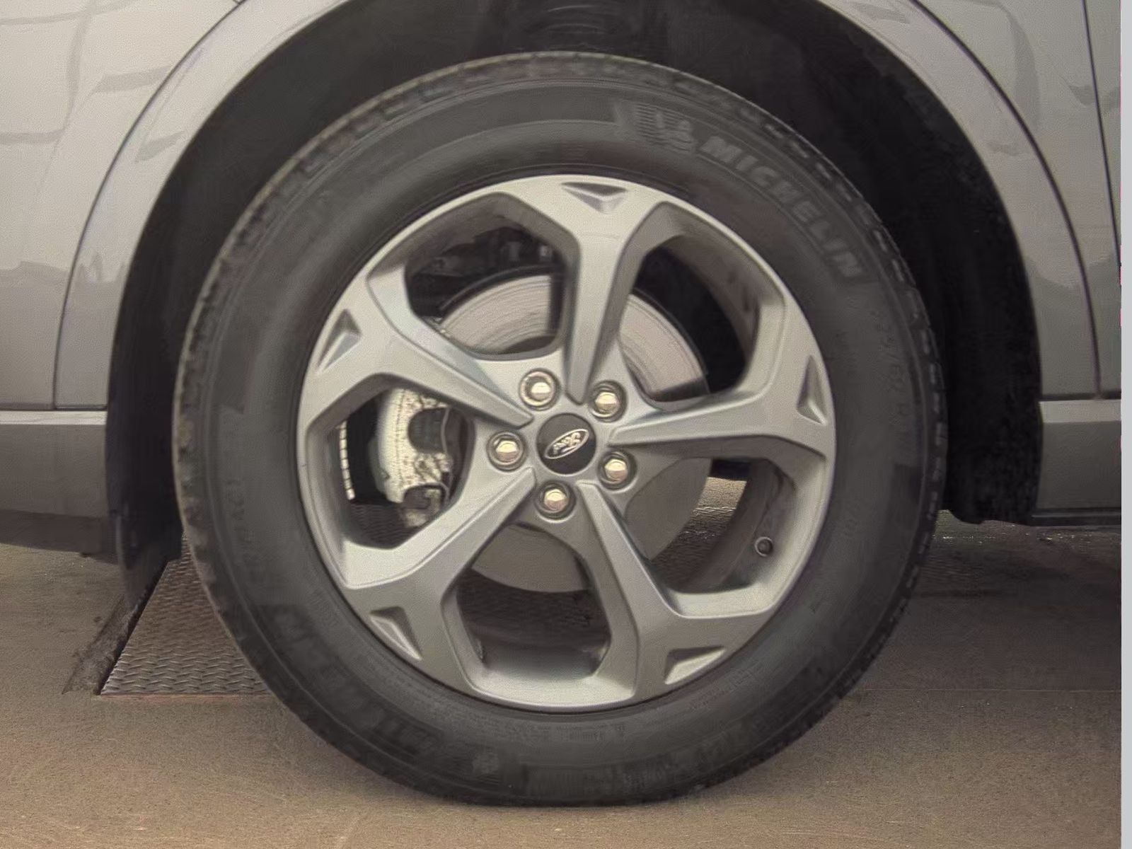 FORD ESCAPE - 10