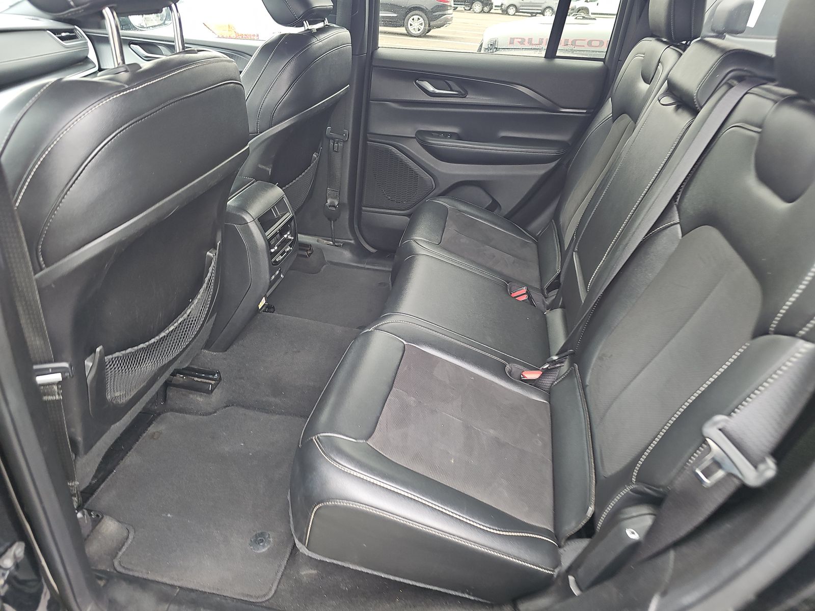 2024 Jeep Grand Cherokee Altitude RWD