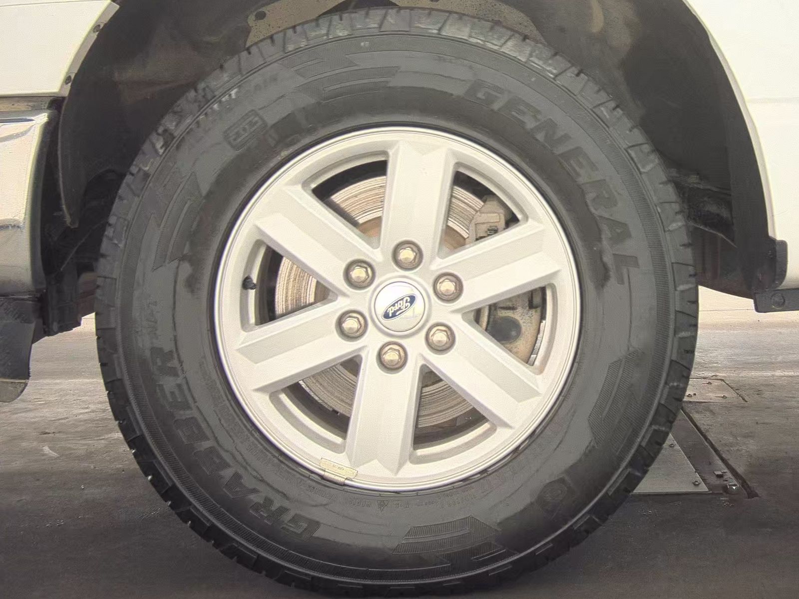 FORD F-150 - 10