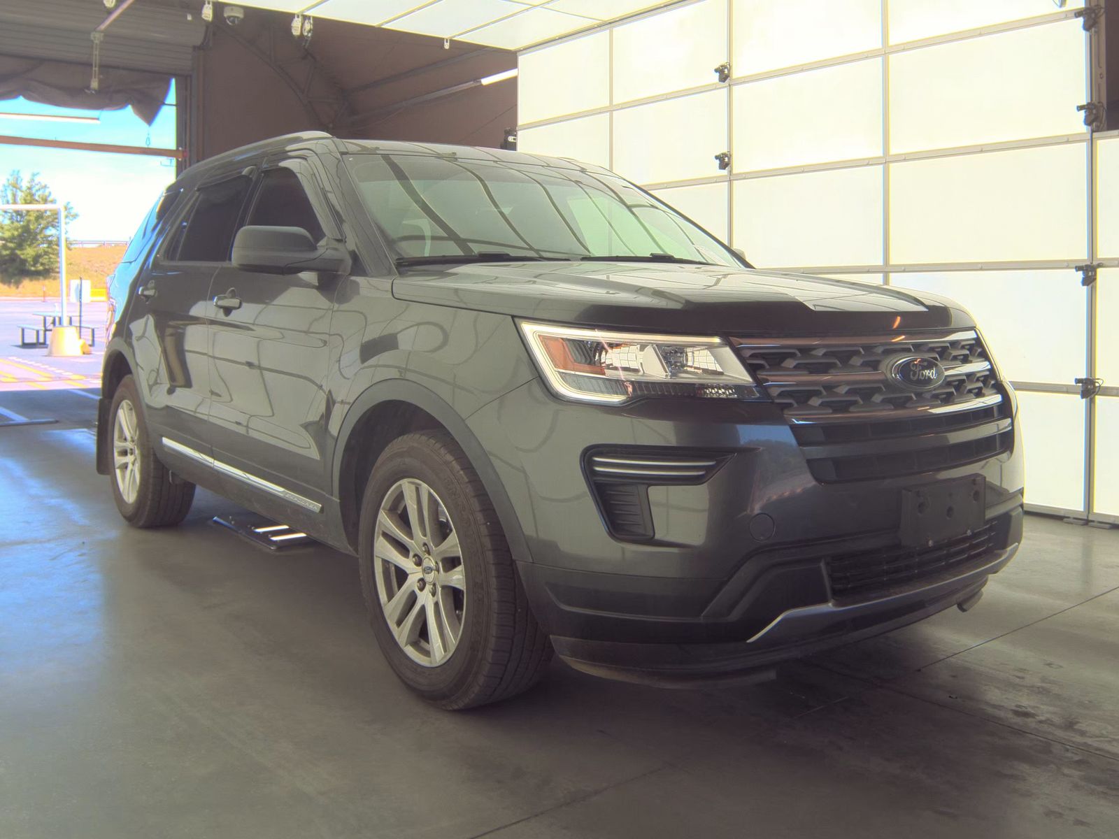 FORD EXPLORER - 5