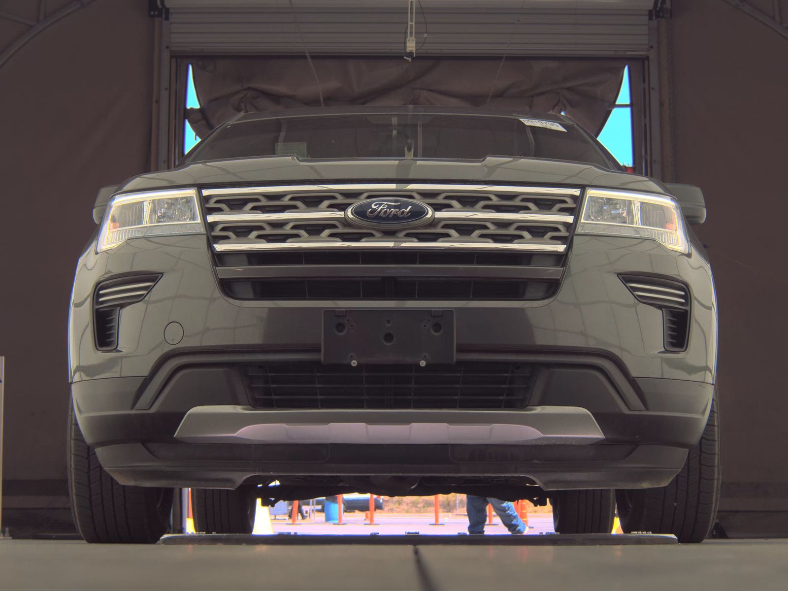 FORD EXPLORER - 4