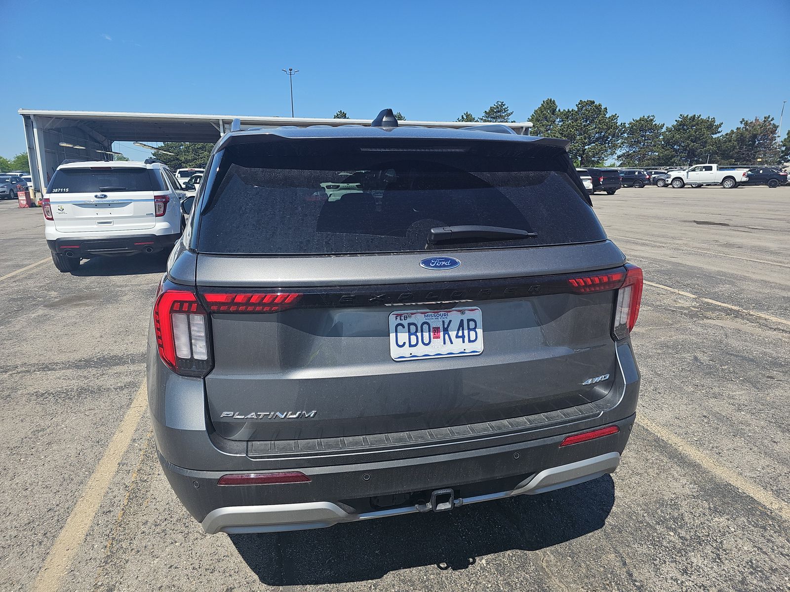 FORD EXPLORER - 6